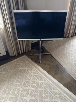 LOEWE - INDIVIDUAL 46 COMPOSE FULL-HD+ - Image 1 of 3