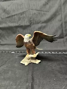 MARURI AMERICAN EAGLE GALLERY - EAGLE ON PERCH - STUDIO DESIGN A52 - Picture 1 of 5