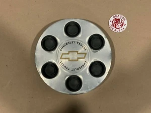 OEM center cap Chevrolet 1999-2008 part number 15712387 - Picture 1 of 4