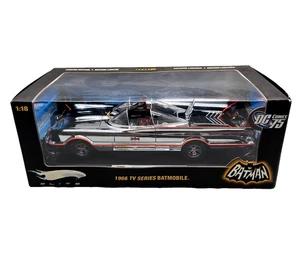 Hot Wheels Elite BATMAN 1966 TV SERIES BATMOBILE Chrome Edition 2009 1:18 SCALE - Picture 1 of 21