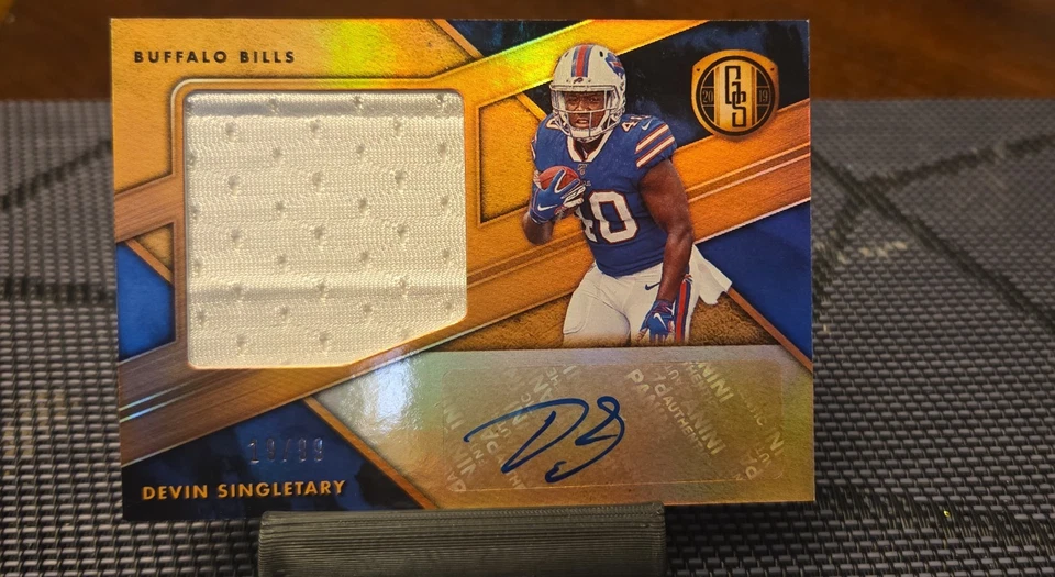 2019 Panini Gold Standard - Camiseta Rookie Autógrafos Jumbo Devin Singletary #/99 - Imagem 1 de 1