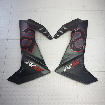 Aprilia RS457 RS 457 2024-2025 Marco Lateral Cubierta Panel Carenado Capucha OEM DAÑADO Foto 1 de 4