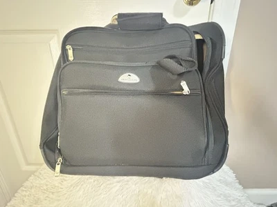 American Flyer Rolling Duffle Bag Carry On Case Suitcase Luggage - Image 1 of 4