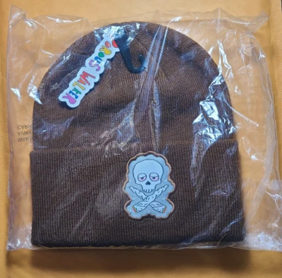 Gorro Caminante Poroso - Calavera y Huesos Hierba Ceja Baja Arte Outsider Tejido Sombrero Foto 1 de 2