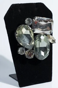 Vintage Brooch - Rhinestone Cluster Fashion Brooch w/Double Clasp Unsigned - Picture 1 of 3