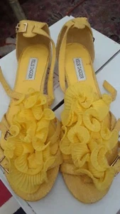 Sandals size 8.5 Kelsi Dagger Monroe Yellow Snakeskin never worn - Bild 1 von 3