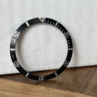 *Vintage* Inserção de moldura ROLEX original - 0300 - Compatível com 1680-5513 -36,5 ext 30,4 int - Imagem 1 de 4