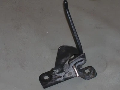 OEM 2002 BMW 745i front hood bonnet lock latch release lever #51537186508 Foto 1 de 4