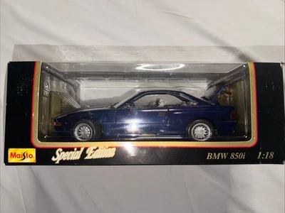 Maisto Special Edition 1/18 Die Cast Car Blue BMW 850i 1990 (L) - Image 1 of 4