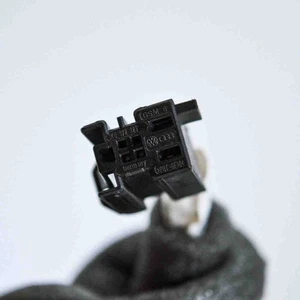 SKODA YETI 5L Fensterhebermotor hinten rechts 8K0959812A 1.2 Benzin 77kw 3212772 - Picture 1 of 4