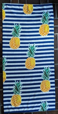 Toalla de playa de gran tamaño diseño piña con rayas azules y blancas microfibra Foto 1 de 3