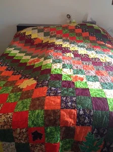 Autumn Leaves Quilt, King Size - Picture 1 of 5