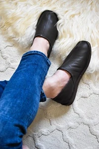 Men's Sheepskin Chocolate Boots Slippers - Picture 1 of 5