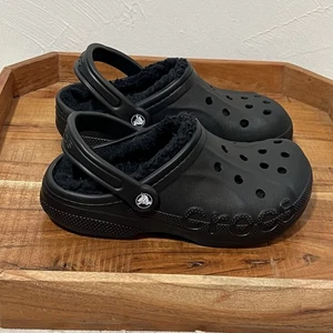 Crocs Damengröße 7 klassisch gefütterte Plateau Clogs – Kunstfell/Fleece Gummi schwarz - Bild 1 von 7