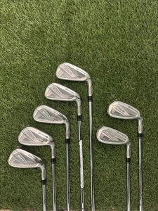 NEW Taylormade SIM2 MAX Iron Set (5-9, PW, AW) - Stiff Flex RH - Picture 1 of 3