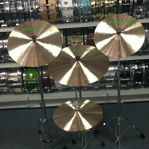 "Juego de platillos Masterwork Private Stock HH 14", CC 16""+18", RADIOCONTROL 20"" - Imagen 1 de 12