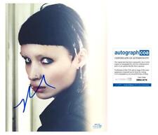 Rooney Mara "The Girl with the Dragon Tattoo" AUTOGRAPH Signed 8x10 Photo D ACOA