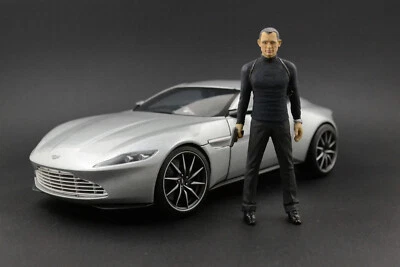 Daniel Craig  James Bond Figura per 1:18 Aston Martin DBS Auto World NO CAR - Immagine 1 di 4