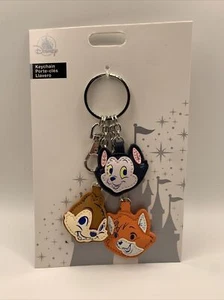 2023 Disney Parks Critter Bag Charm Keychain Figaro Chip Tod New on Card - Picture 1 of 2