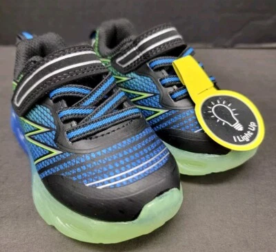 Nuevos zapatos iluminados de espuma viscoelástica para niños pequeños Athletic Works - azules - varios tamaños - NUEVO  Foto 1 de 4