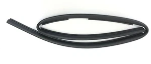 Genuine Range Rover 2013-2022/Sport 2014-2022 Bonnet Front Seal - LR039085 - Picture 1 of 3