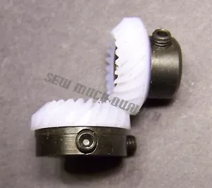 GEAR Lower Left Hook Drive Shaft Set Singer 1036 1200 2000 2001 2005 2010 417 + - Picture 1 of 4