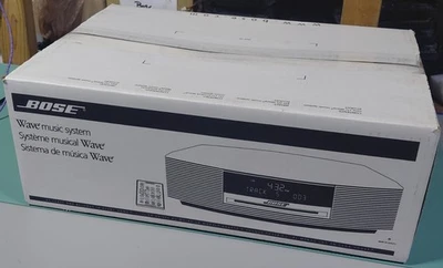 LIMITED LIFETIME WARRANTY Bose Wave  System Am/Fm/CD - Platinum White  OPEN BOX - Image 1 of 4