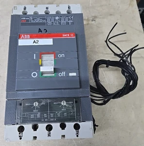 ABB S5N SACE 300 Amp 600v S5 S5N300TDDAS8 Circuit Breaker SEE PICS - Picture 1 of 10