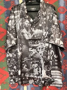 Camicia Jordan A Ma Maniere con bottoni AOP XXL - Foto 1 di 11