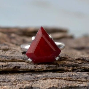 Natural Red Ruby Gemstone 925 Sterling Silver Diamond Shape Handmade Gift Ring - Picture 1 of 6