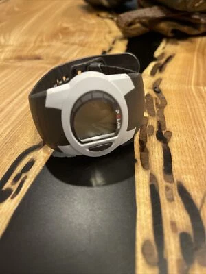 Polar F1+ Gris Unisex Pantalla Digital Resistente al Agua Fitness Monitor de Ritmo Cardíaco Foto 1 de 4