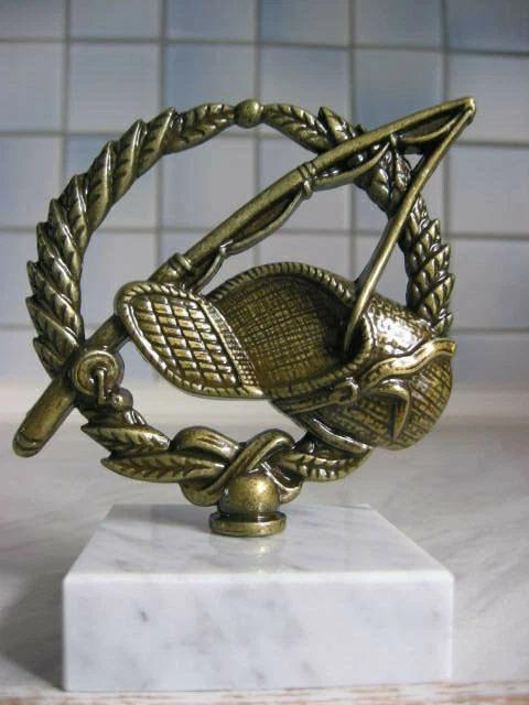 MARKENLOS PP722 Angeln Figur Metall Trophäe Pokale inkl Gravur Pokal Angelsport