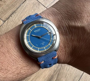 Reloj vintage Seiko UFO esfera azul 39 mm 7005 8150 acero inoxidable - Imagen 1 de 17