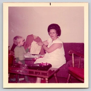 Fotografia Foto Vintage Famiglia Foto Vintage Trovata Foto Nonna - Foto 1 di 2