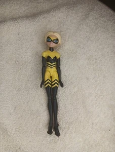 Miraculous Tales of Ladybug & Cat Noir - Queen Bee- 5 Inch tall - Picture 1 of 2