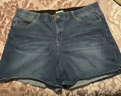 Pantalones cortos Westbound talla 18. Pantalones cortos para mujer. Excelente estado. Pantalones cortos de jean Foto 1 de 4