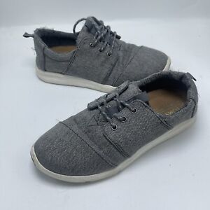 Toms Grey Lace Up Low Top Shoes size 6.5