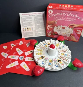 1981 Parker Brothers Strawberry Shortcake Berry-Go-Round Karussell Spiel, vollständig - Bild 1 von 24