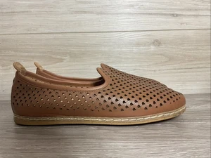 Charix Shoes Loafers Tan Leather Perf Casual Comfort EUC 41.5 - Picture 1 of 10