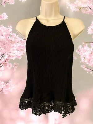 Camiseta sin mangas Ambiance Y2K para mujer mediana negra plisada dobladillo de ganchillo cuello ojo de cerradura Foto 1 de 4