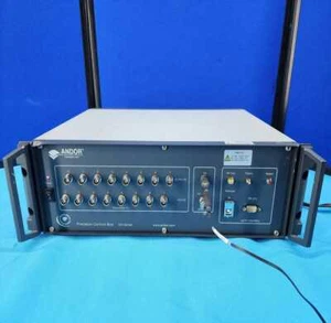 Módulo de sistema combinador láser ANDOR Precision Control Box serie 100 ER-PCUB-100 - Imagen 1 de 9