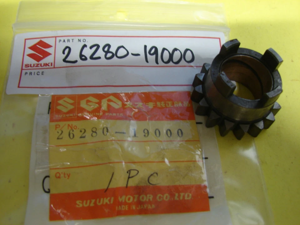 Nuevo de Lote Antiguo Suzuki 1970-1977 TS90 TS100 TC100 Kick Starter Drive Gear 26280-19000 NUEVO  Foto 1 de 1