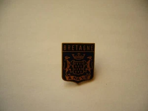 BRETAGNE  BRITTANY  FRENCH Lapel Pin - Picture 1 of 2