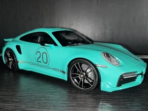 1/18 Minichamps Porsche 911 992 Turbo S 20th Anniversary Green Diecast Model Car - Picture 1 of 13
