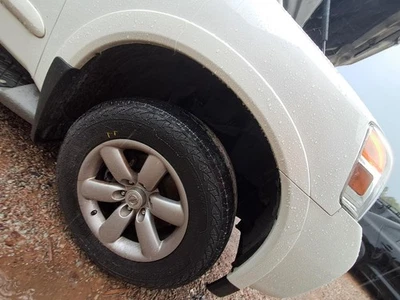 Used Front Right Fender fits: 2015 Nissan Armada Front Right Grade A - Image 1 of 4