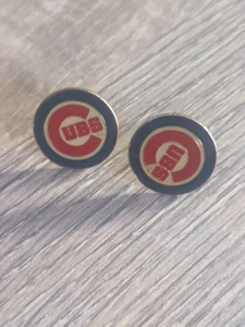 Vintage Chicago Cubs Logo Gold Tone And Enamel Lapel Pin MLB - Picture 1 of 5