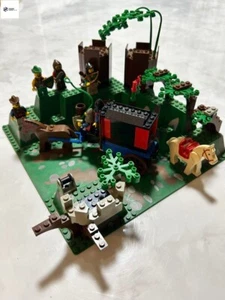 LEGO System Castle Dark Forest Fortress 6079 In 1996 Used Retired - Picture 1 of 4