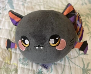 Juguete de peluche exclusivo de Halloween Squeezamals Sweetie Bat Claire's - Imagen 1 de 13
