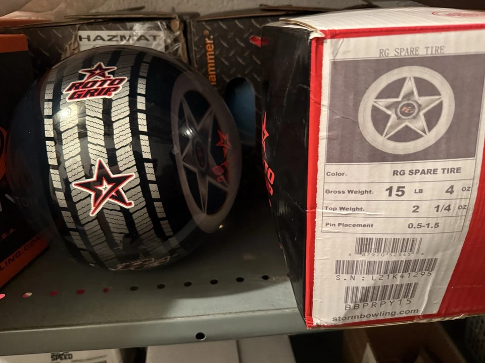 Bola de boliche transparente con neumático de repuesto Roto Grip de 15 lb   Foto 1 de 2