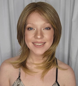 FEATHERED BOB Wig by TRESSALLURE, 24/18T CLEARANCE Heat-Friendly! MonoTop + Lace - Picture 1 of 10